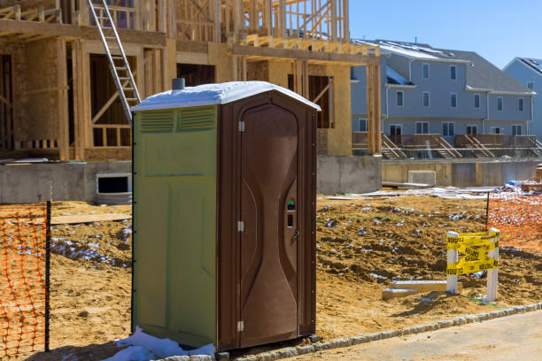 Best Standard Portable Toilet Rental in Sauk City, WI